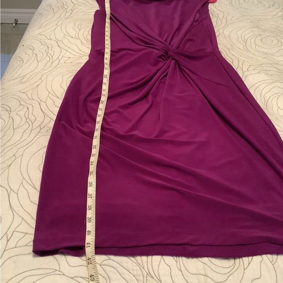 Grape coloured dress - Picture 4 of 4